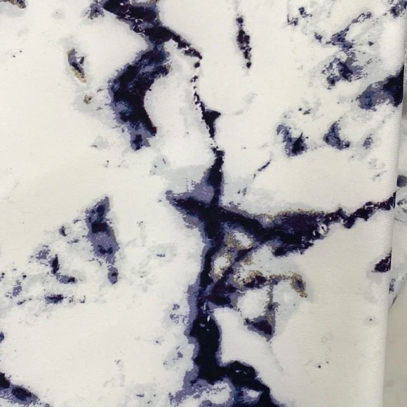 Old Navy high rise crop go-dry size L beautiful marble print - Picture 4 of 6